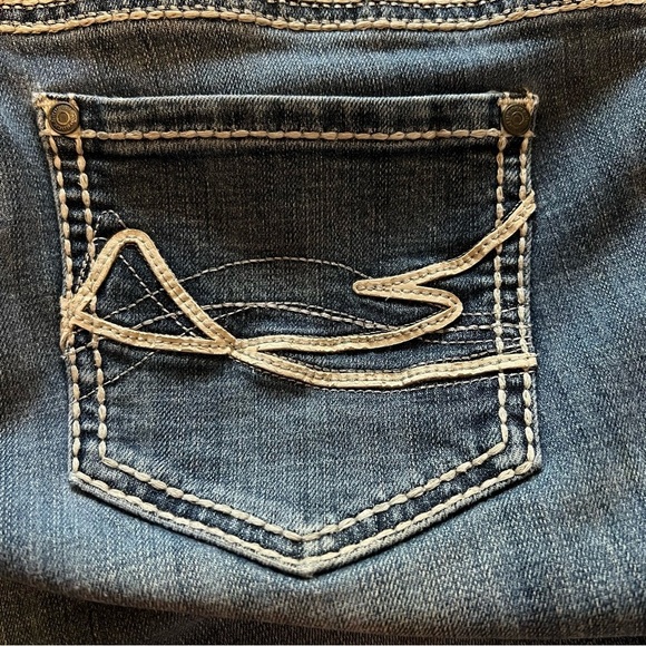 Rock & Roll Cowgirl Boyfriend Western Mid Rise Medium Wash Denim Jean size 30/34 - Picture 4 of 13